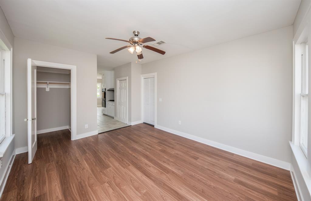 4302 Avenue N 1/2, Galveston, Texas image 25