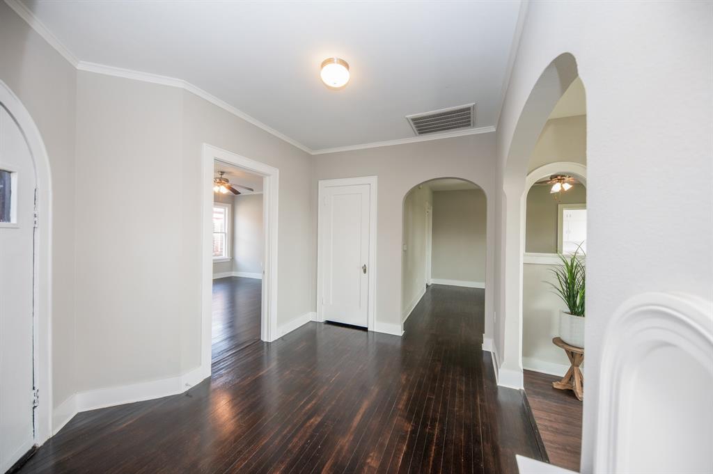 4302 Avenue N 1/2, Galveston, Texas image 8