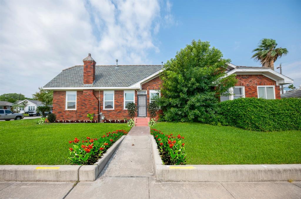 4302 Avenue N 1/2, Galveston, Texas image 31