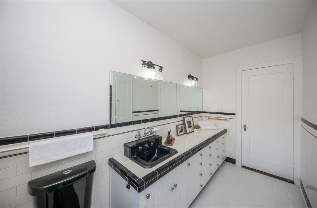 4302 Avenue N 1/2, Galveston, Texas image 12