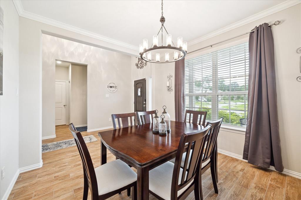 4423 Mimic Drive, Spring, Texas image 5