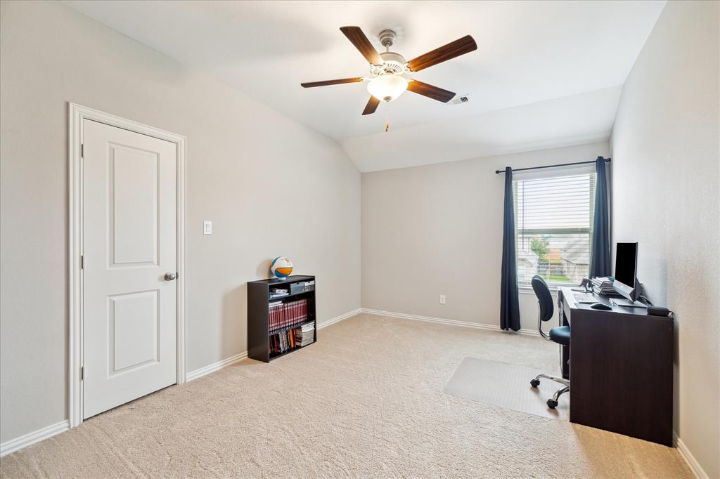 4423 Mimic Drive, Spring, Texas image 23