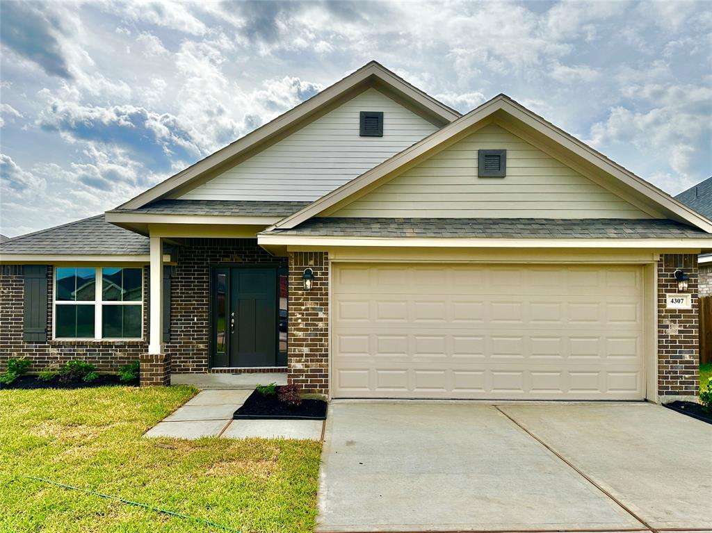 4307 Fenwick Road, Texas City, Texas image 1