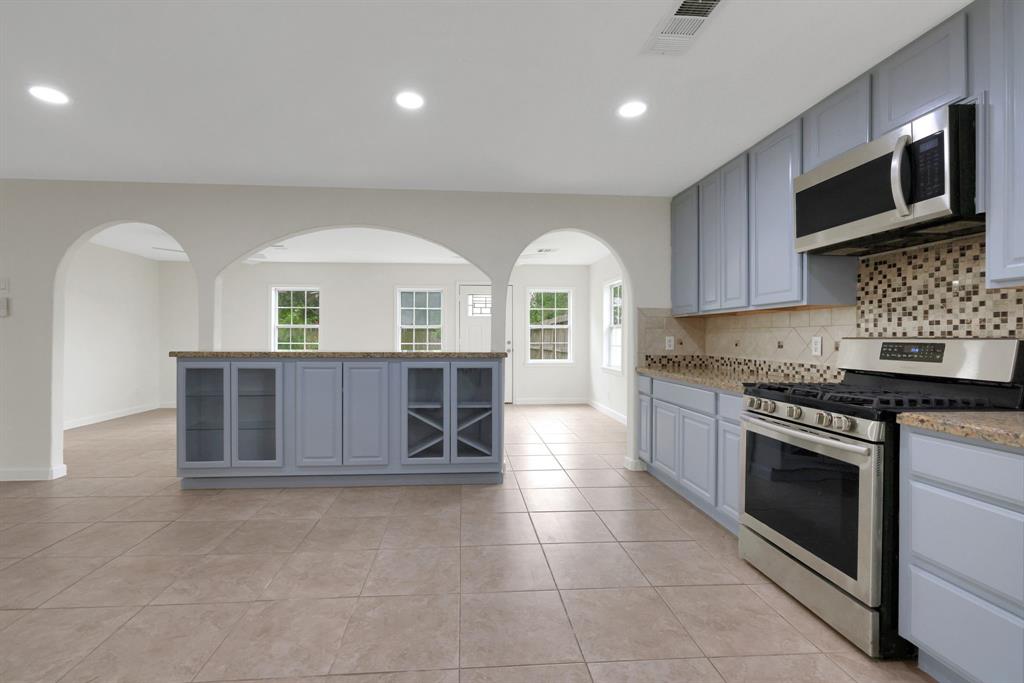 519 N Shady Lane