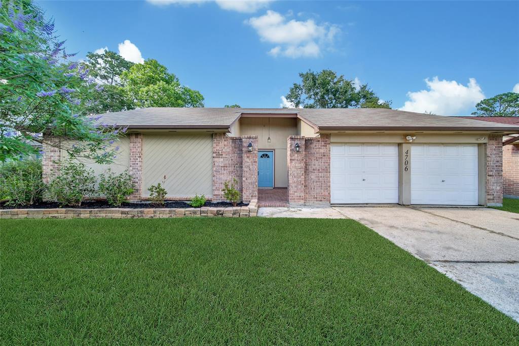 4706 Larksong Lane, Spring, Texas image 3