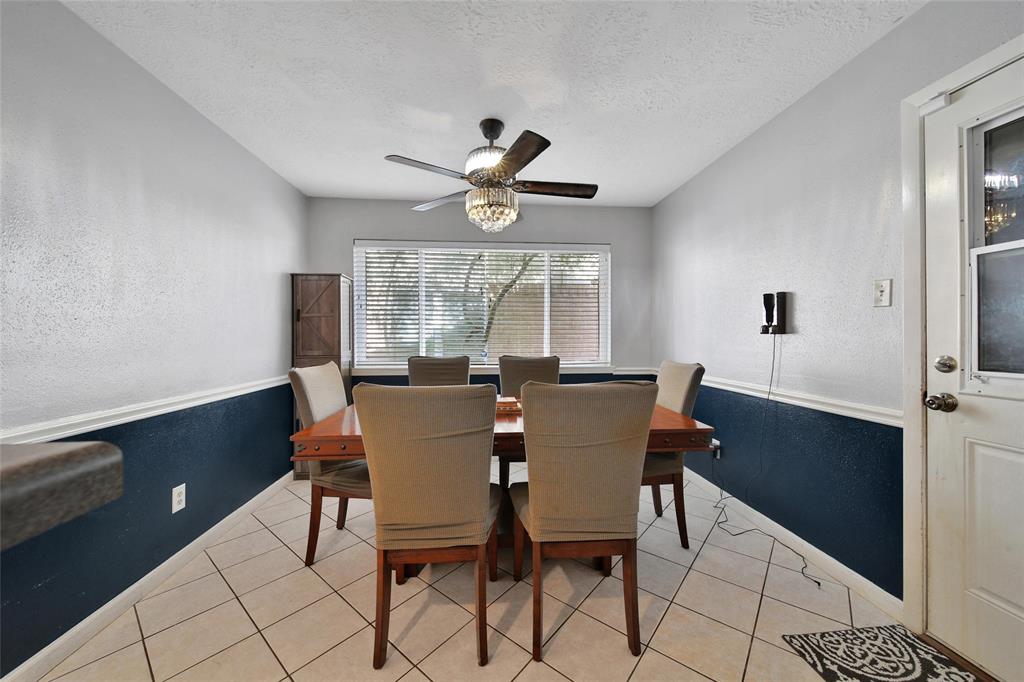 4706 Larksong Lane, Spring, Texas image 16