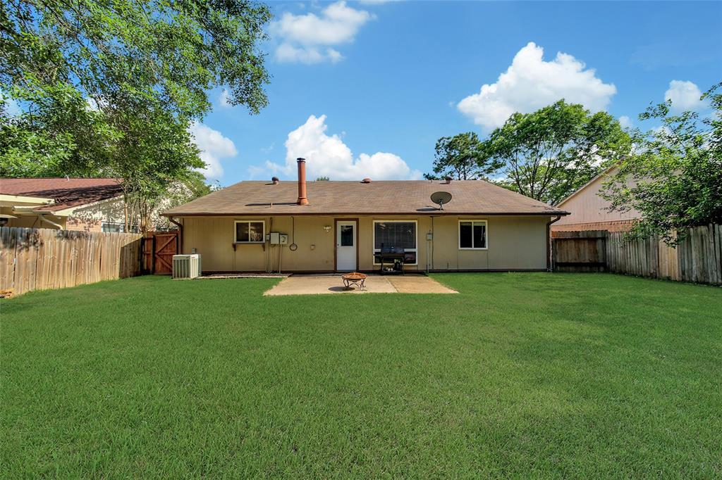 4706 Larksong Lane, Spring, Texas image 7