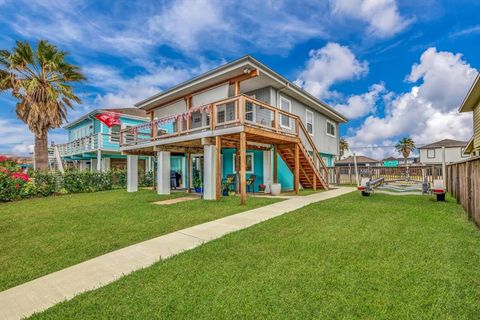 A home in Bayou Vista