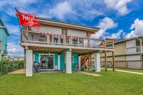 A home in Bayou Vista