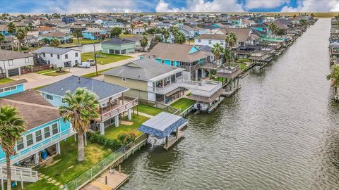 A home in Bayou Vista