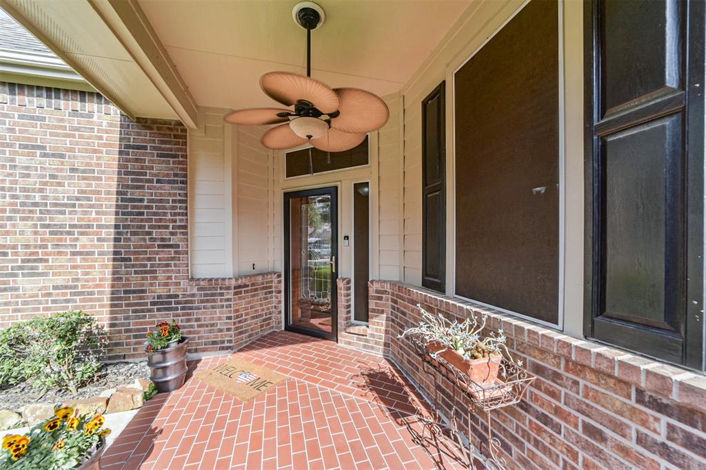 1404 Monaldo Court, Pearland, Texas image 5