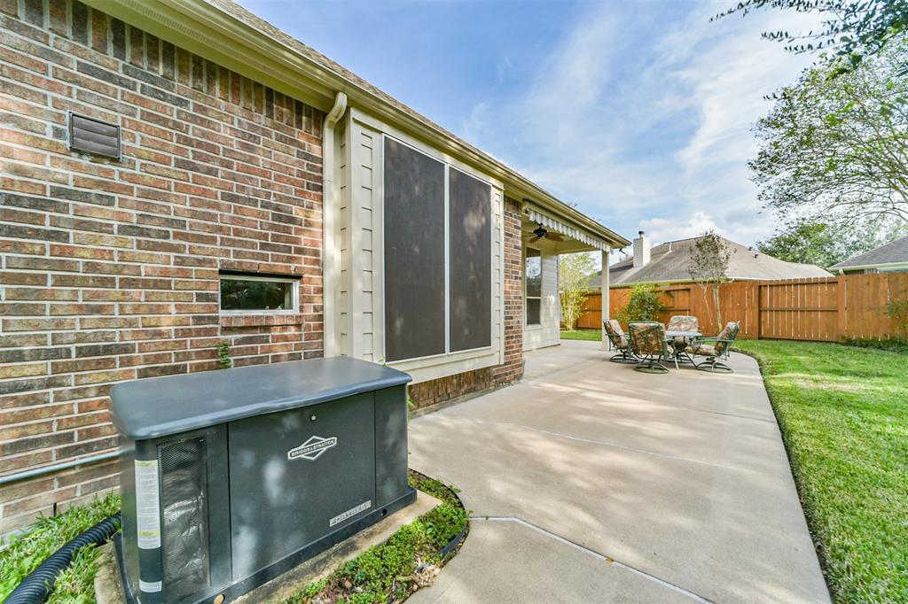 1404 Monaldo Court, Pearland, Texas image 46