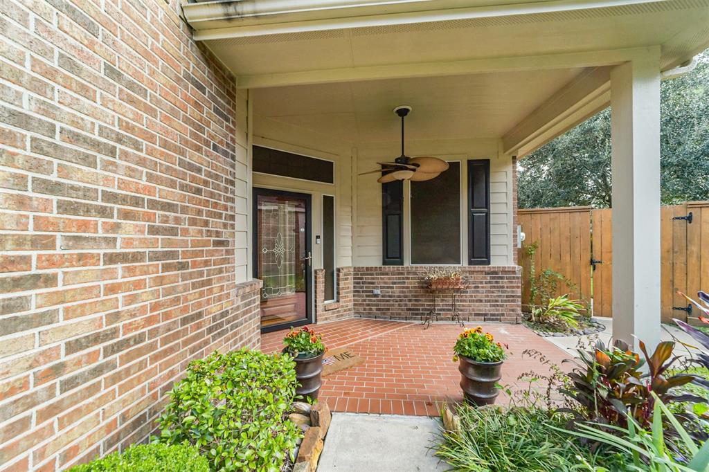 1404 Monaldo Court, Pearland, Texas image 4