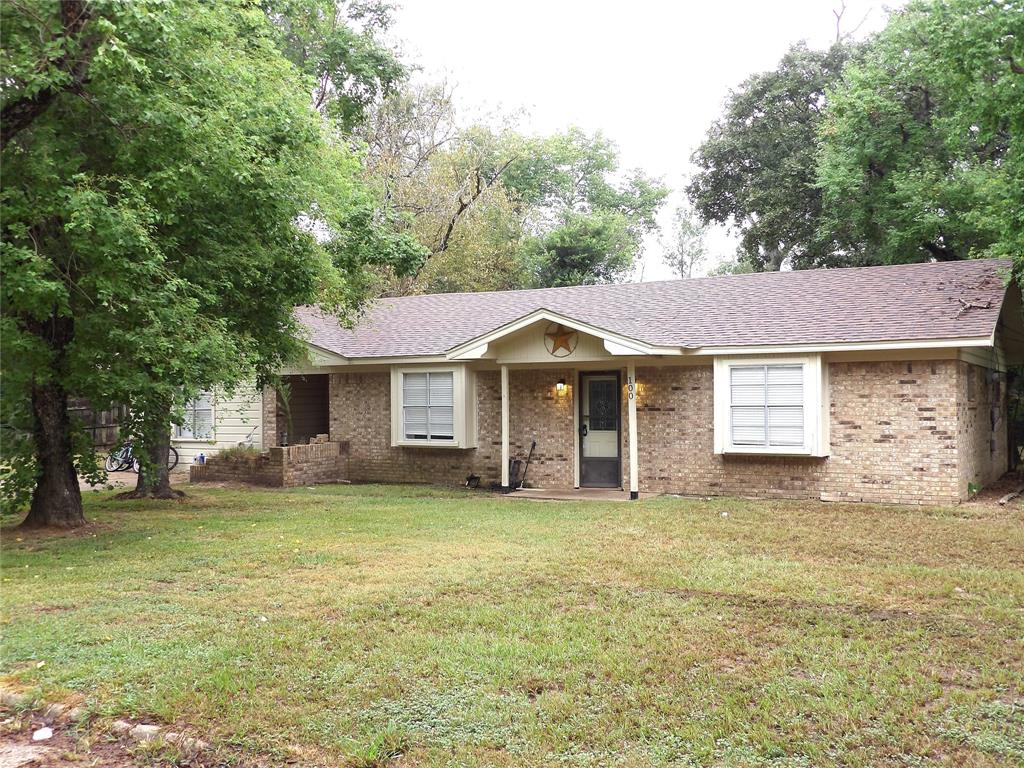 100 Hackberry Street, Crockett, Texas image 1