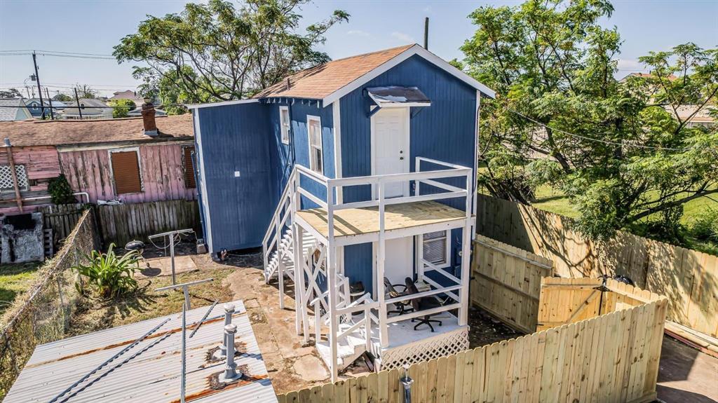 3913 Ball St, Galveston, Texas image 11
