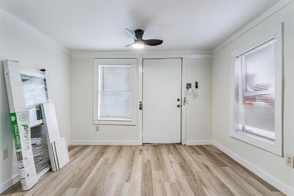 3913 Ball St, Galveston, Texas image 15