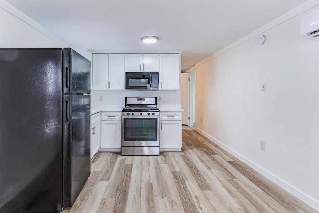 3913 Ball St, Galveston, Texas image 13