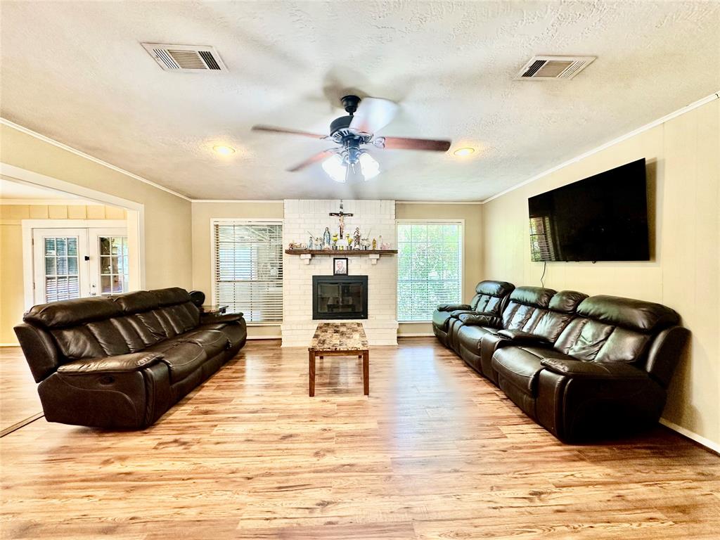 506 N Pine Street, Woodville, Texas image 2