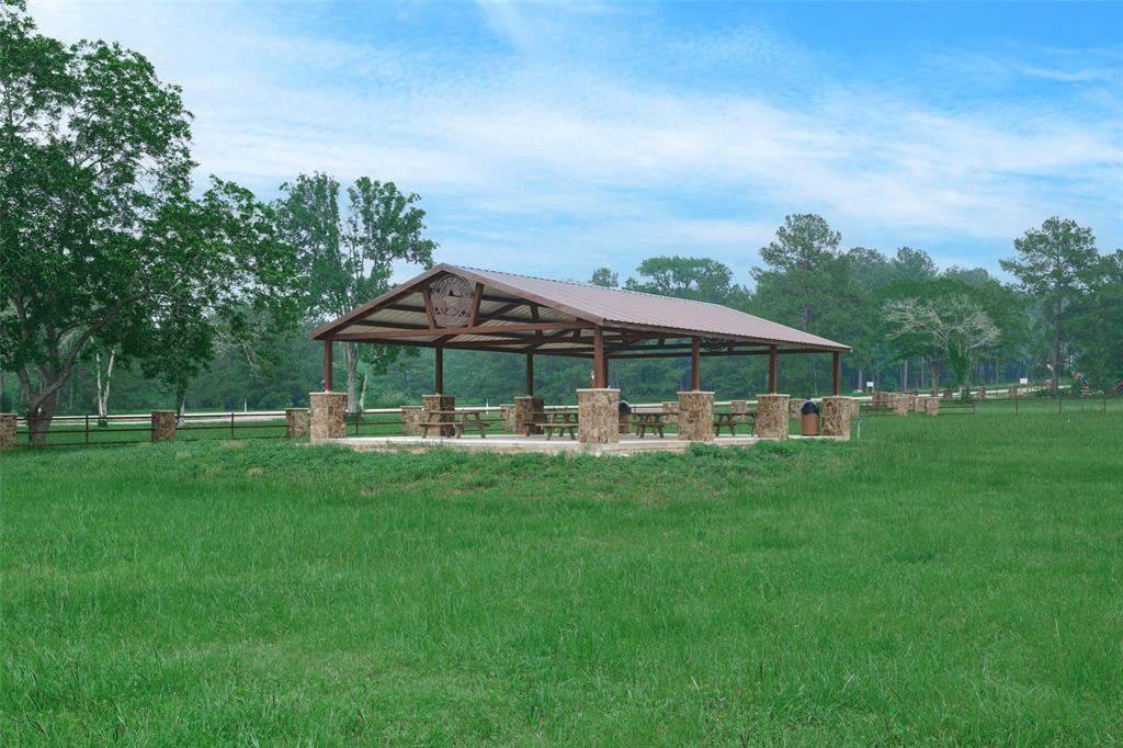15816 Wooded Trail Way, Willis, Texas image 18