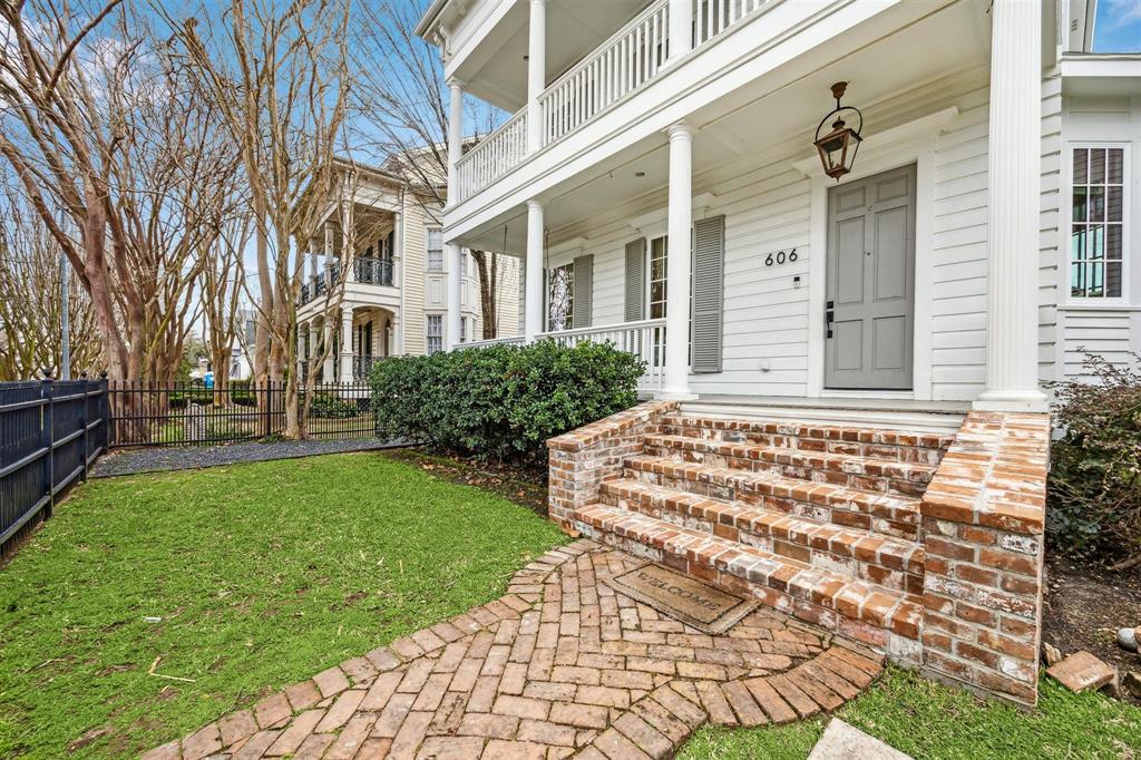 606 E 9th Street, Houston, Texas image 3