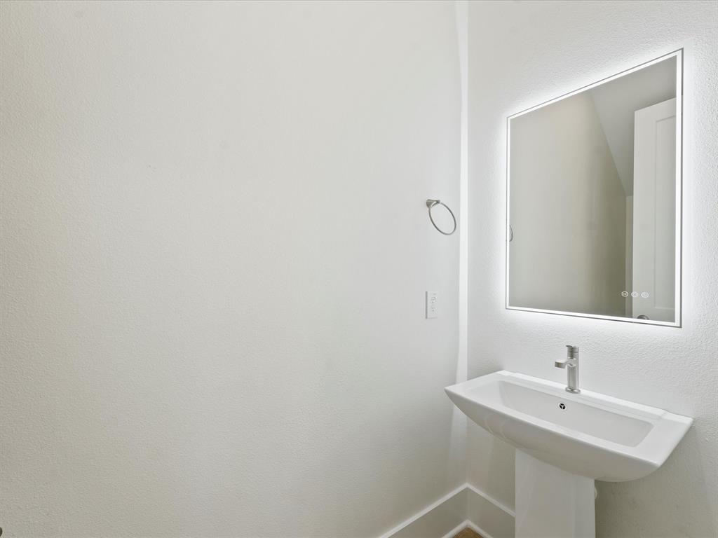 225 Noras Lane #E, Houston, Texas image 15