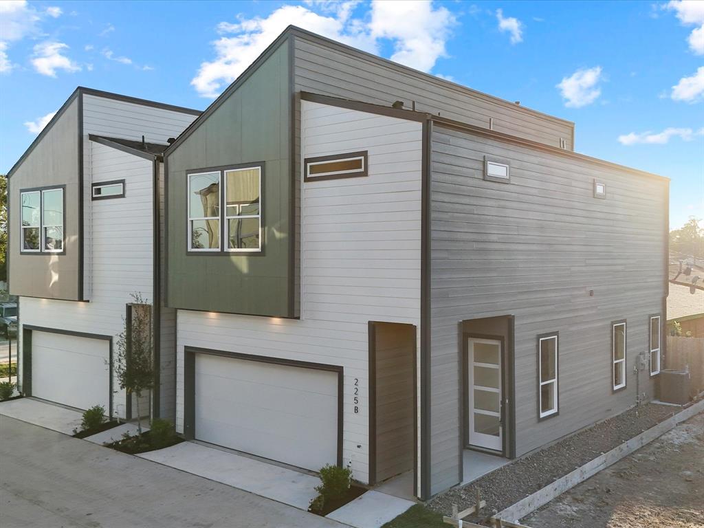 225 Noras Lane #E, Houston, Texas image 1
