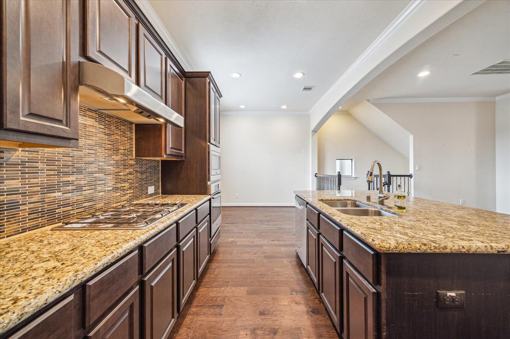 2707 Kings Retreat Circle, Kingwood, Texas image 12