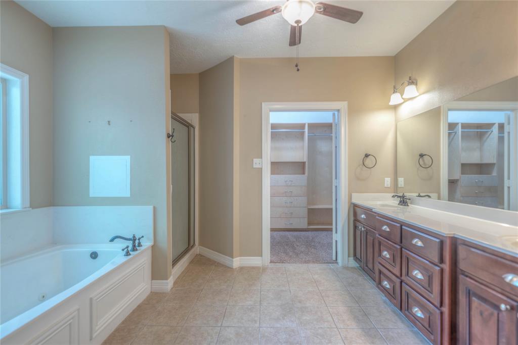 376 Rolling Hills Drive, Conroe, Texas image 23