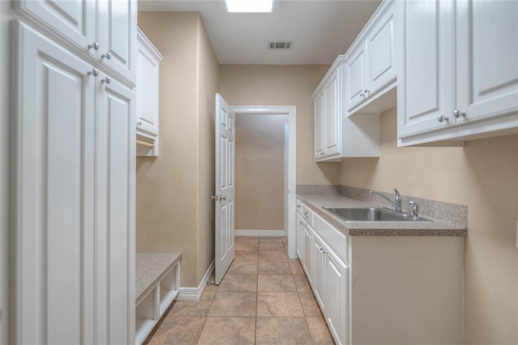 376 Rolling Hills Drive, Conroe, Texas image 34