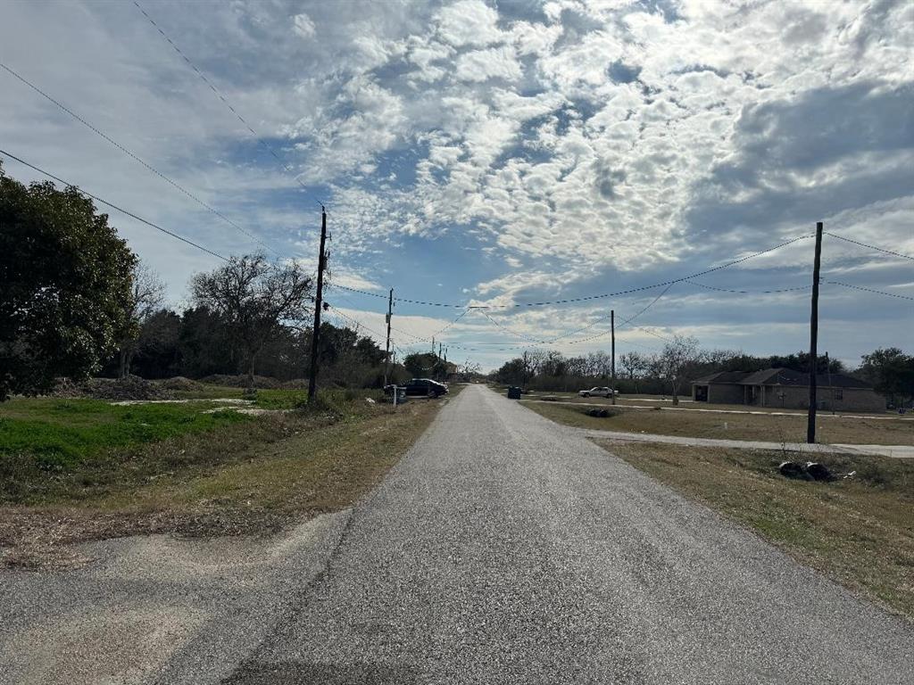 7517 Caldwell Street, Hitchcock, Texas image 6