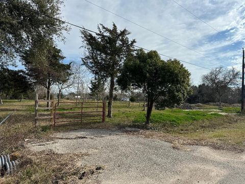Photo of 7517 Caldwell Street, Hitchcock, TX 77563 (MLS # 28210970)