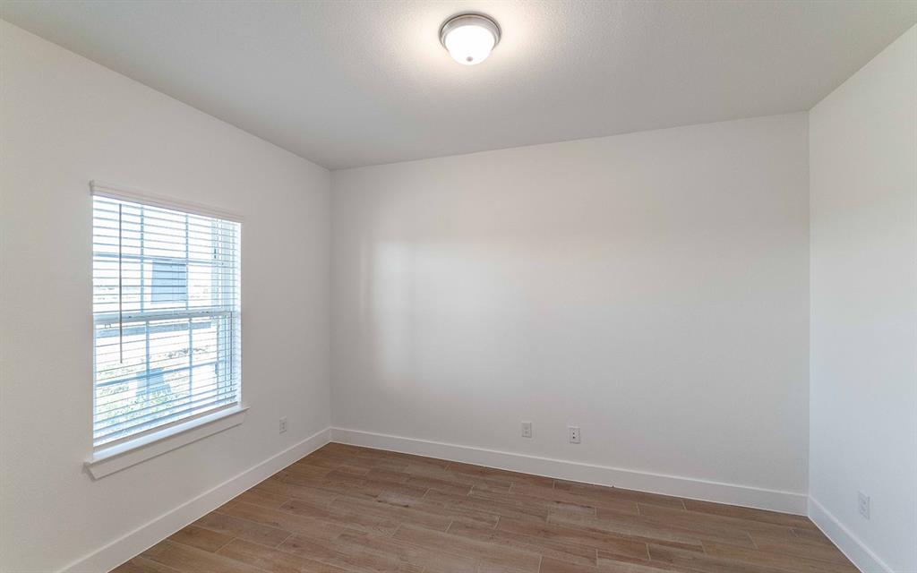 630 Escondido Drive, Dayton, Texas image 3