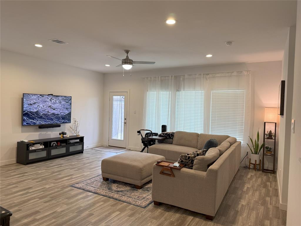14215 Black Canyon Lane