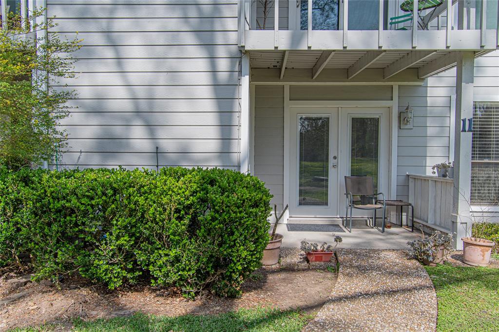 11 Hideaway Drive, Friendswood, Texas image 15