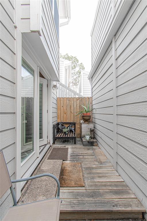 11 Hideaway Drive, Friendswood, Texas image 12