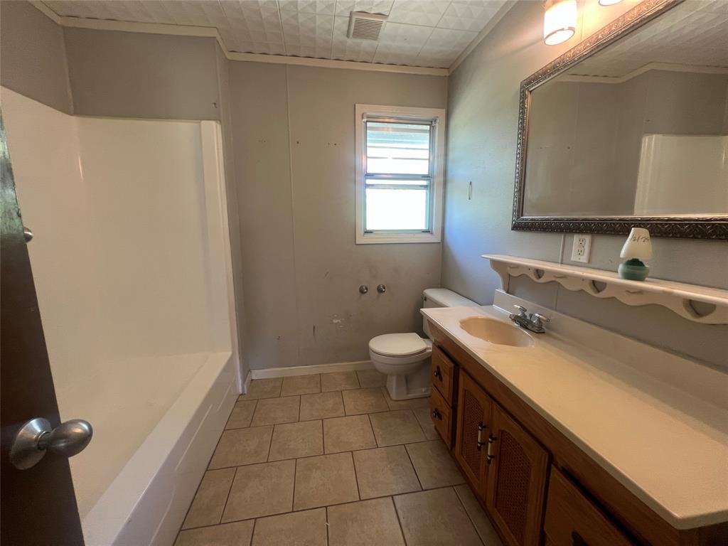 10011 Schanzer Road, Hitchcock, Texas image 19