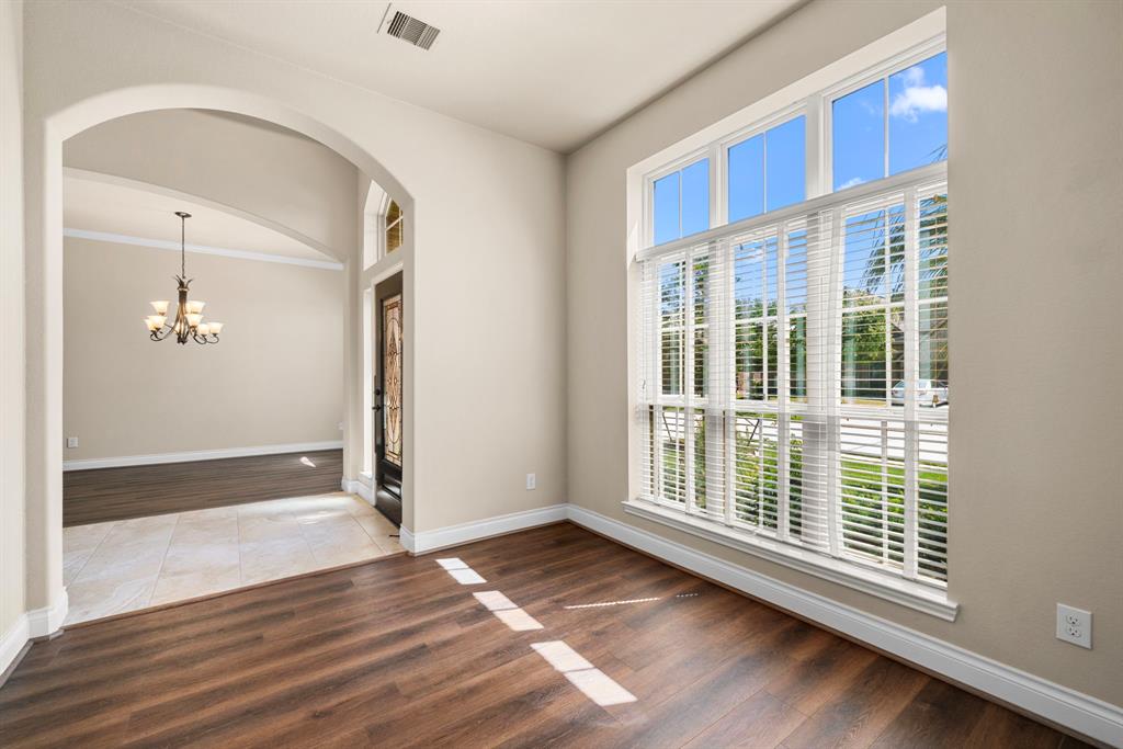 1966 Beacon Springs Court, Pearland, Texas image 7