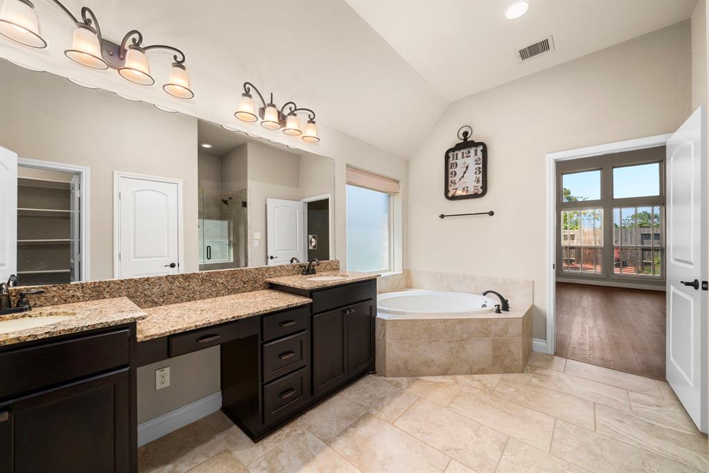 1966 Beacon Springs Court, Pearland, Texas image 19