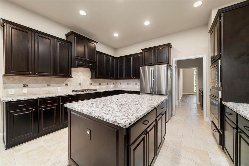 1966 Beacon Springs Court, Pearland, Texas image 9