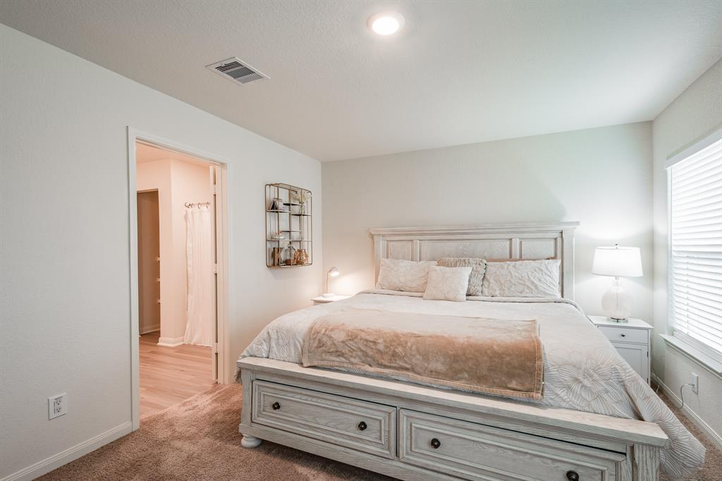 5806 Sapphire Lagoon Road, Baytown, Texas image 17