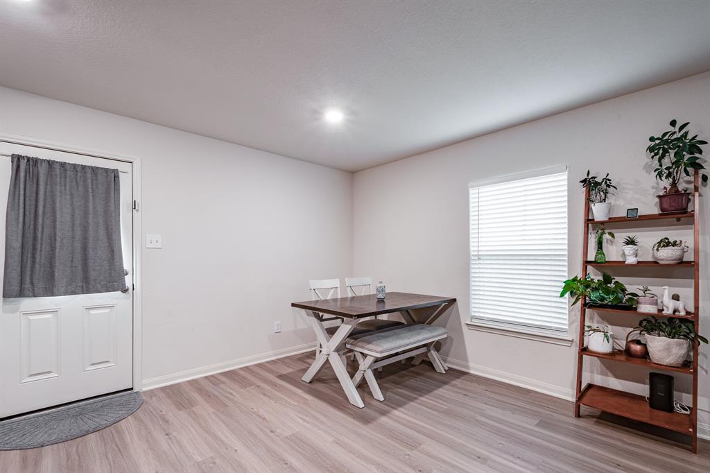 5806 Sapphire Lagoon Road, Baytown, Texas image 15