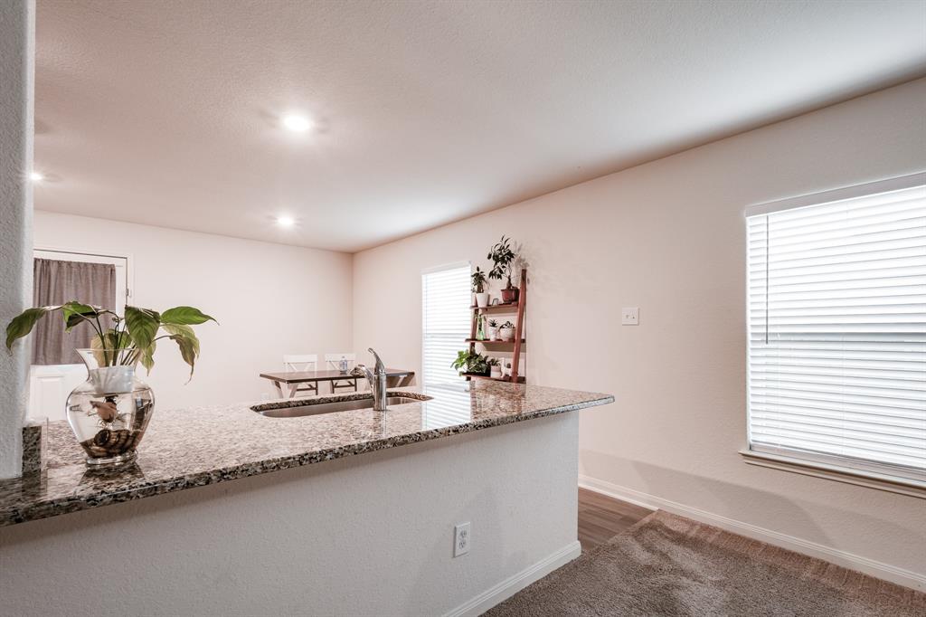 5806 Sapphire Lagoon Road, Baytown, Texas image 11
