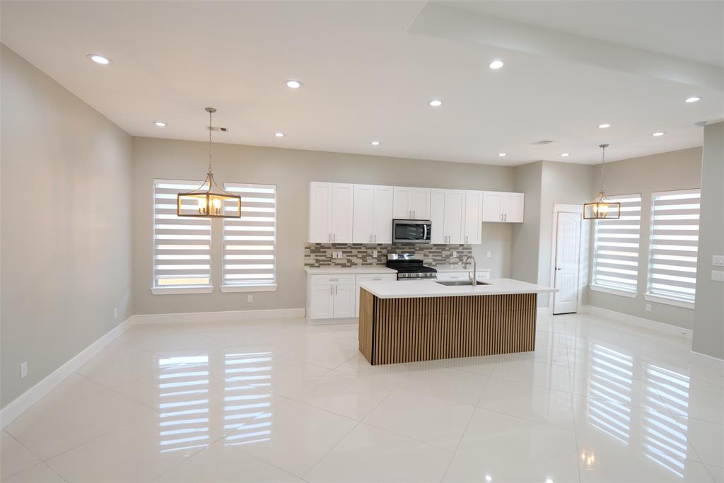 4614 Creek Bridge Lane