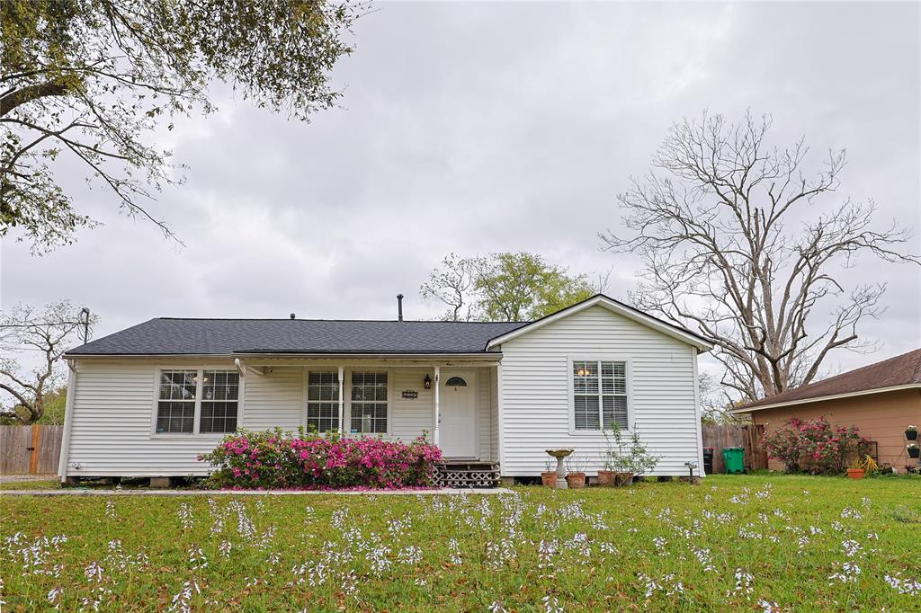 2100 Rosille Drive, Baytown, Texas image 4