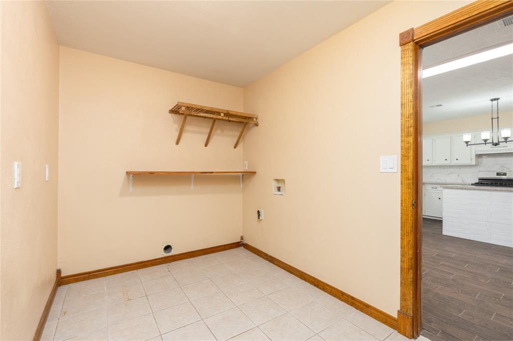 2100 Rosille Drive, Baytown, Texas image 13