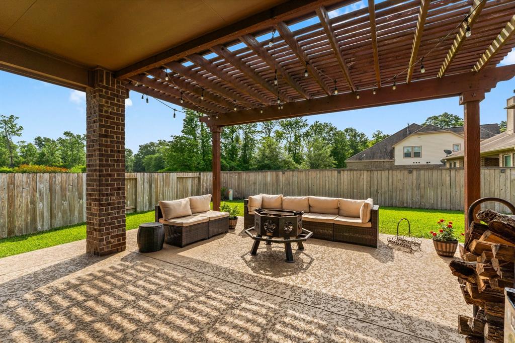 120 Brooke Addison Court, Montgomery, Texas image 3