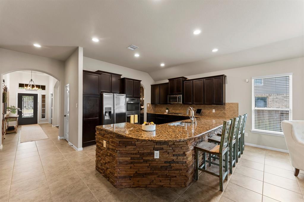 120 Brooke Addison Court, Montgomery, Texas image 8