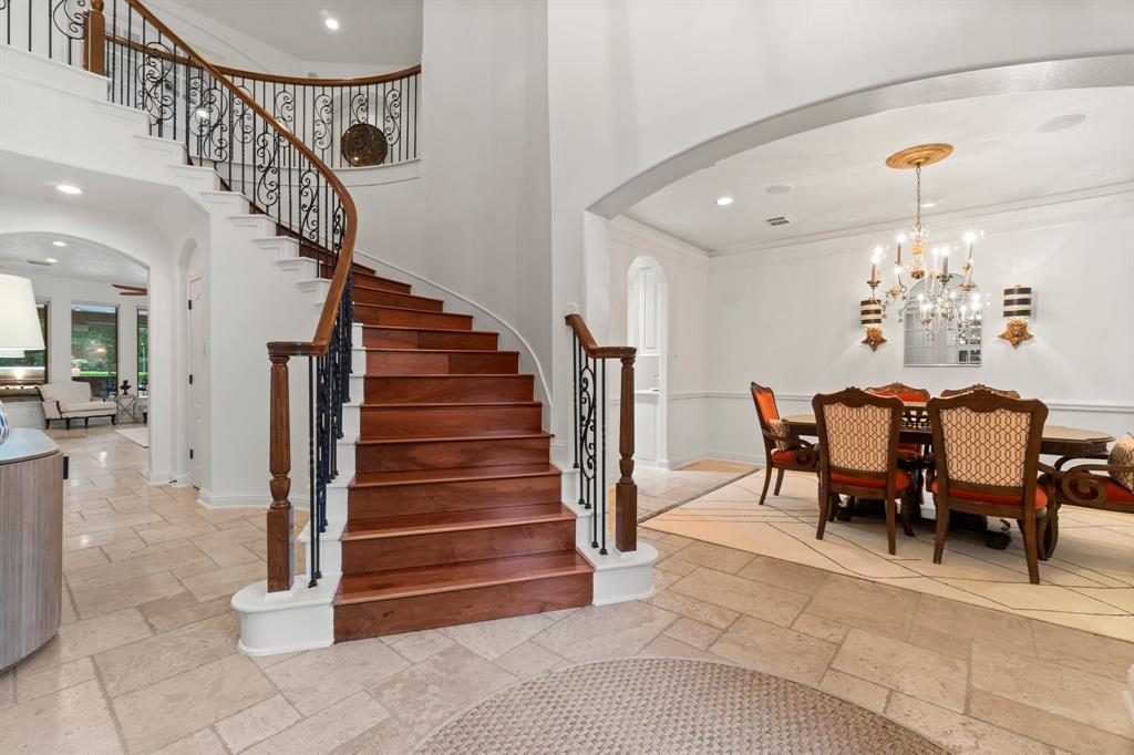 15 Bessdale Court