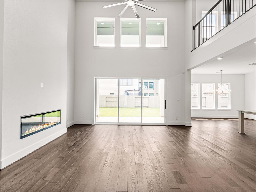 4926 Grapevine Lane