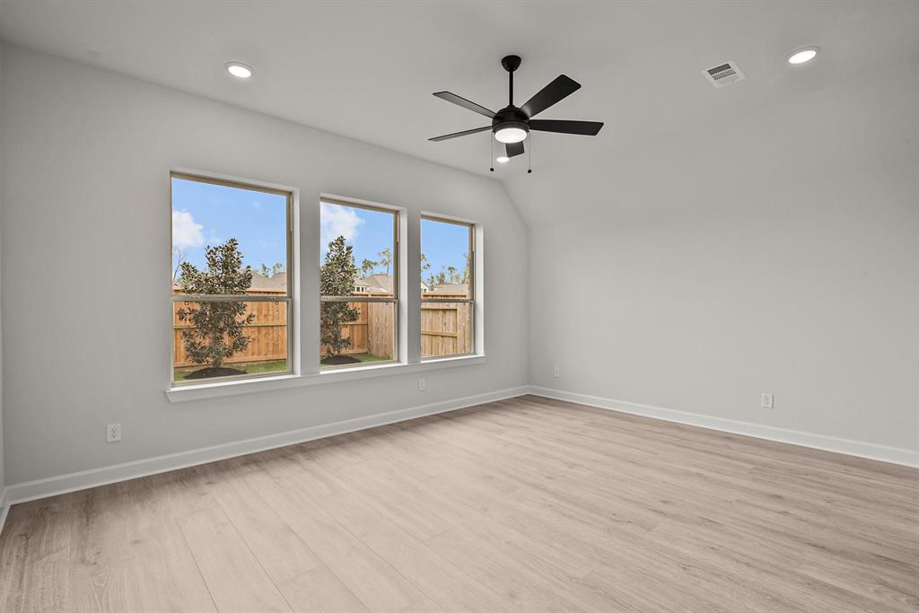 922 Raindrop Creek Court, Conroe, Texas image 36